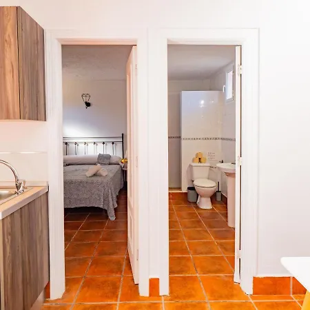 Cubo's Estudio El Patio Andaluz 4 Daire Cártama