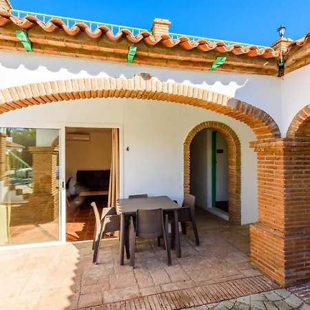 Cubo's Estudio El Patio Andaluz 4 Daire Cártama