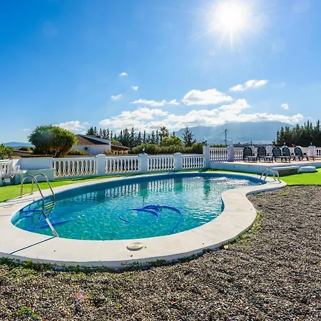 Daire Cubo's Estudio El Patio Andaluz 4 *