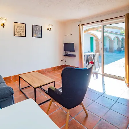 Cubo's Estudio El Patio Andaluz 4 Daire